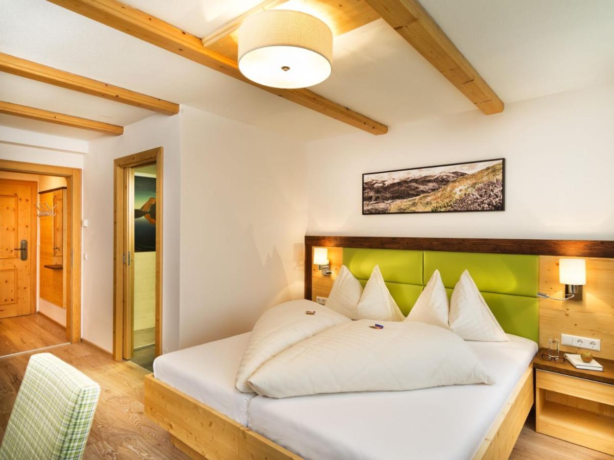 Apartments & Garni Alpenrose Obertauern Bagian luar foto