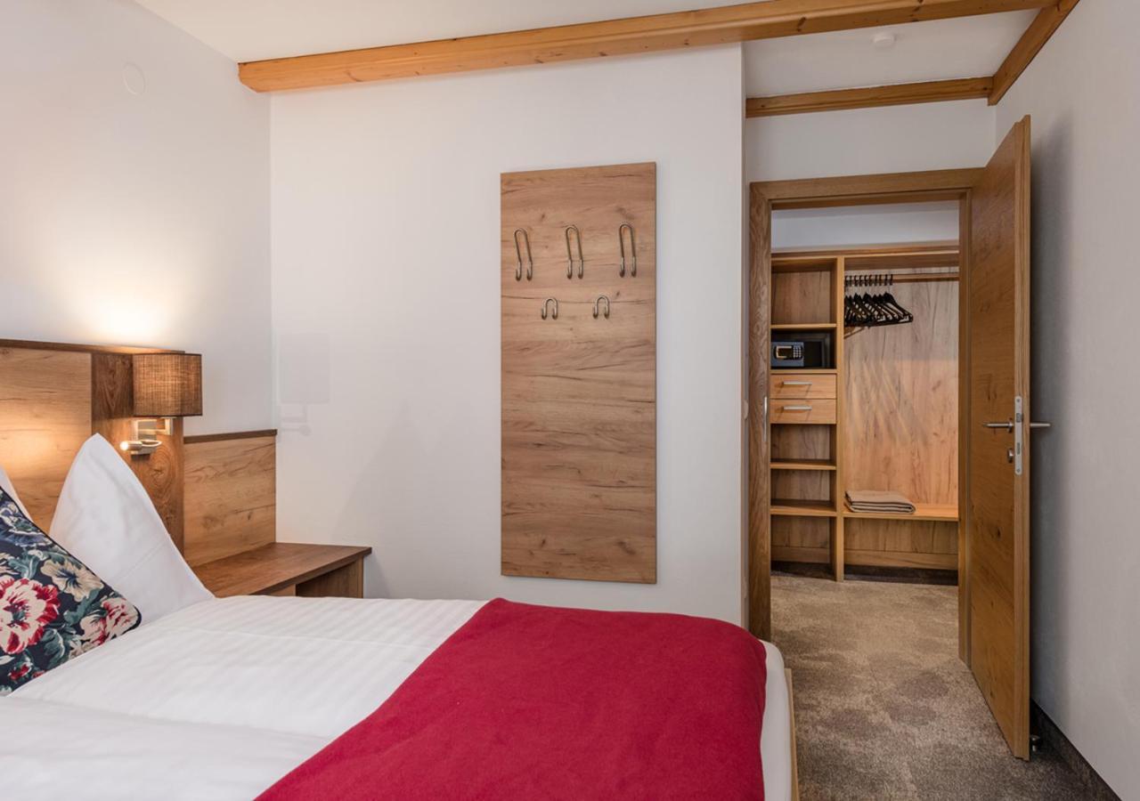 Apartments & Garni Alpenrose Obertauern Bagian luar foto