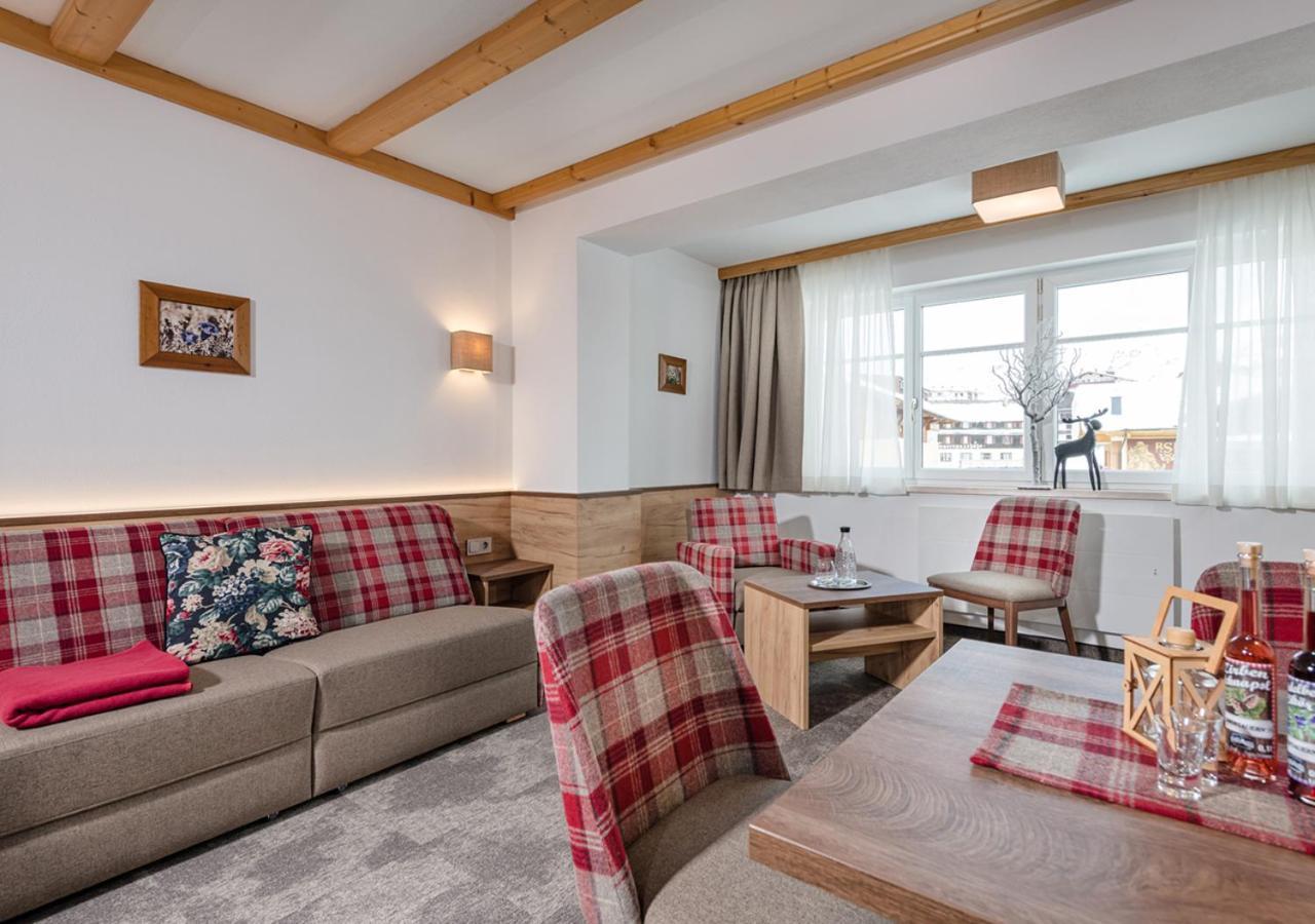 Apartments & Garni Alpenrose Obertauern Bagian luar foto