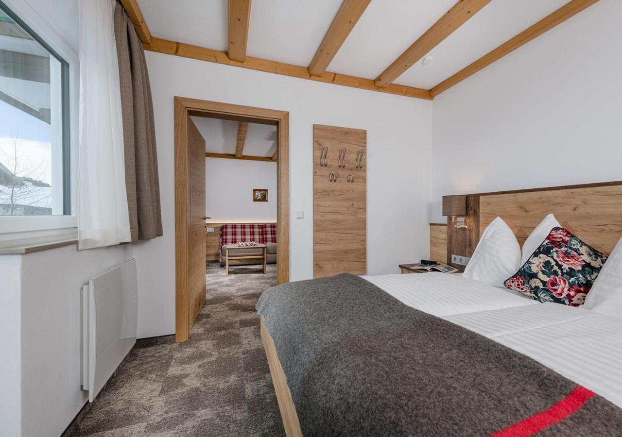 Apartments & Garni Alpenrose Obertauern Bagian luar foto