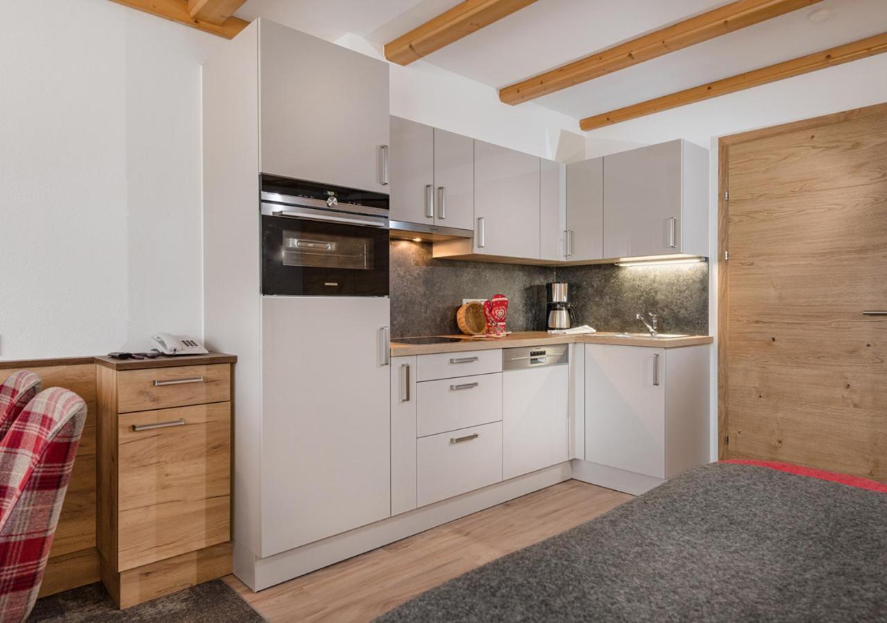 Apartments & Garni Alpenrose Obertauern Bagian luar foto